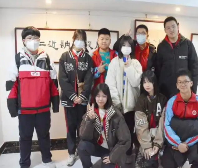 峻峭的波峰波谷交替由此学位供需矛盾在